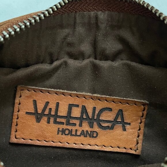 VILENCA HOLLAND SADDLE BROWN LEATHER WAIST OR SLING BAG/ADJUSTABLE STRAP; NWOT! - Picture 4 of 8